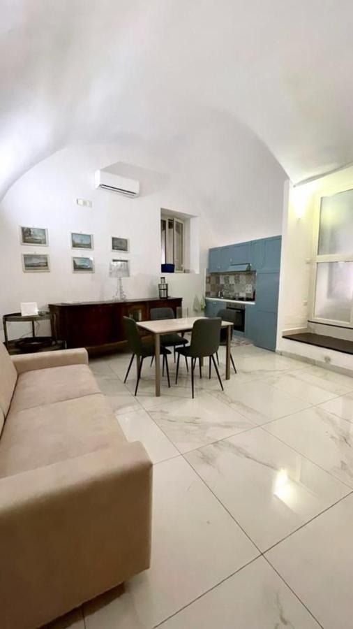 Holiday home Palazzo Foglia Naples